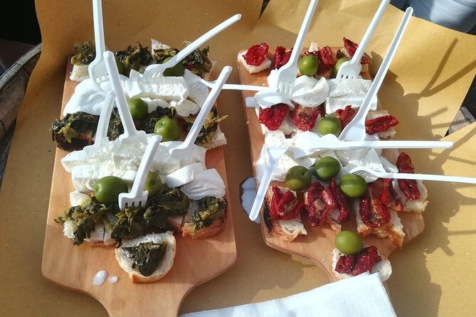 Naples Street Food Tour with Foodie Guide around Historical Center - Why This 2½-Hour Street-Food Route Works So Well
