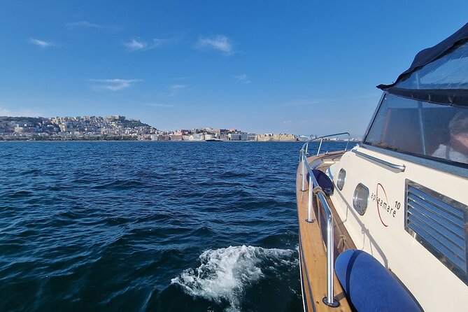 Naples: Sunset Sailing Experience with Aperol Spritz - Photo stop outside the castle: quick shutter time