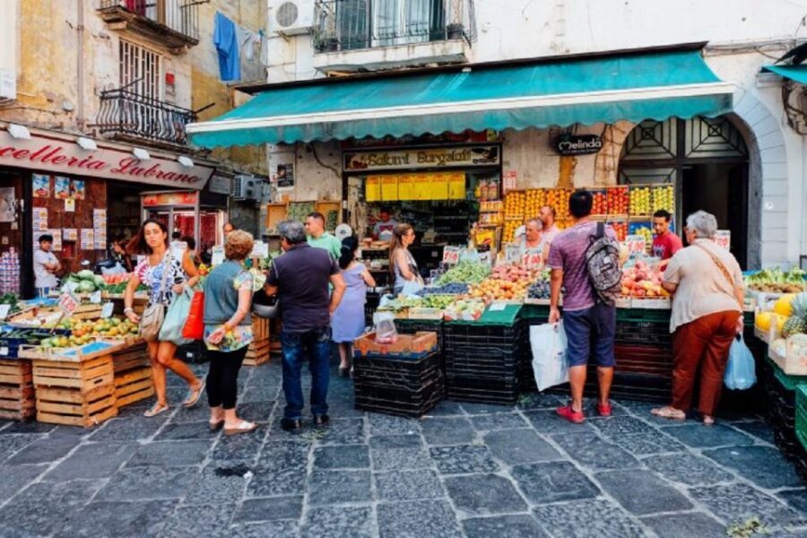Naples: The Spanish Quarters, Street Art and Local Market - Meeting at Gran Caffè Gambrinus: the easiest way to start smart