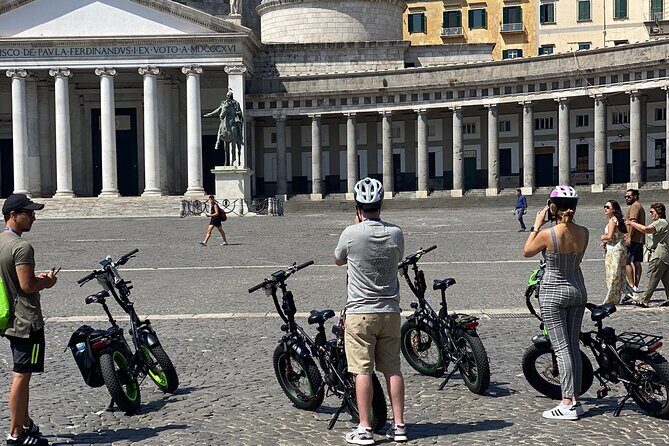 Naples tour by E-BIKE - Parco Virgiliano and Posillipo sea views: where the e-bike earns its keep