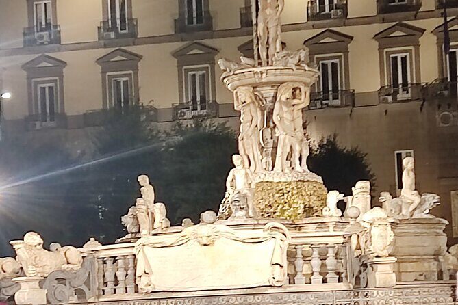 Naples Tour culture and food tour - Piazza Garibaldi: Sfogliatella Time and Shopping on Corso Umberto