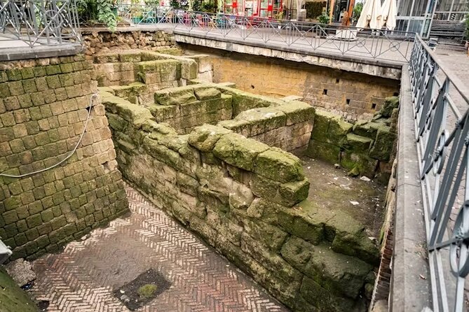 Naples Underground & Highlights Tour – Small Group Experience - Spaccanapoli after the underground: what you should look for above ground