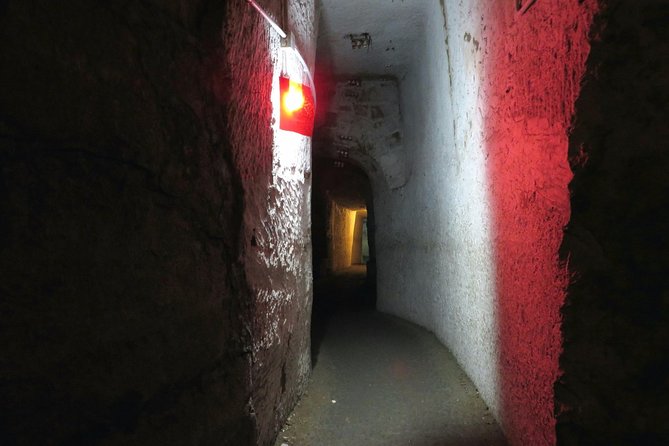 Naples Underground Spanish Quarters with Guide - What You’ll See at Napoli Sotterranea: Aqueducts, Stairs, and WW2 Shelters