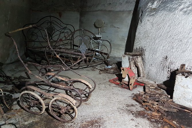 Naples Underground Spanish Quarters with Guide - Narrow Tunnels, Claustrophobia, and Mobility Notes You Should Actually Take Seriously