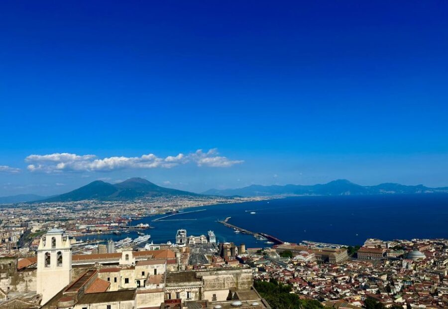 Naples: walk to Naples with local guide - Why this Naples walk works (even if you hate “tour groups”)