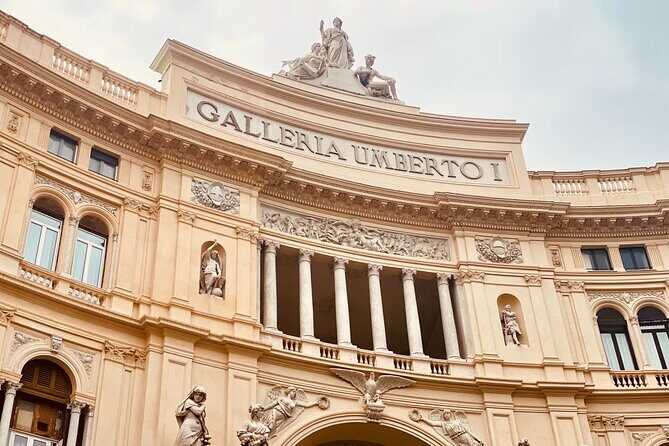 Naples Walking and Sightseeing Tour With Local Expert - A smart way to start Naples in just two hours