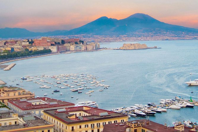 Naples Walking & Panoramic Tour - Coach-to-the-sights Naples day: how the 3–4 hours work