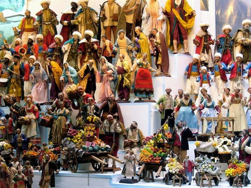 Napoli centro storico - tour in Italiano - Italian-Only Guide and Dress Code: Small Rules, Big Difference