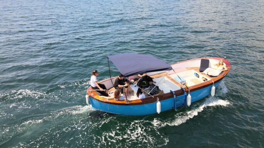 Napoli: Myths & Legends Cruise with Snorkeling - Naples Bay From a Vintage Lifeboat