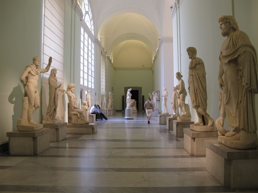National Archaeological Museum of Naples Private Guided Tour - Pompeii and Herculaneum treasures: frescoes, mosaics, and daily life