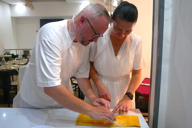 Neapolitan pasta homemade Cooking Lesson - Entering Naples pasta mode at Via delle Zite