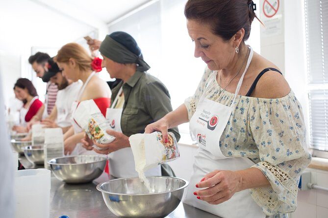 Neapolitan Pizzamaker for One Day - Key highlights you’ll care about
