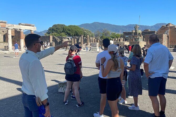 Once upon a time Pompeii 2 and a half hour tour - The skip-the-line ticket office advantage (and what it doesn’t cover)