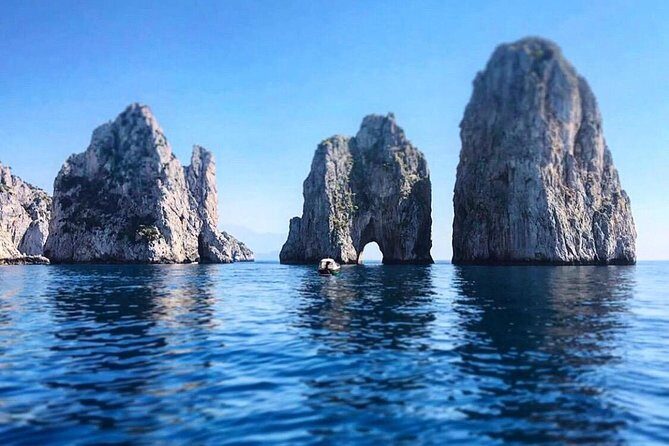 One day tour Capri - Stop on Capri Island: what you do with your time ashore