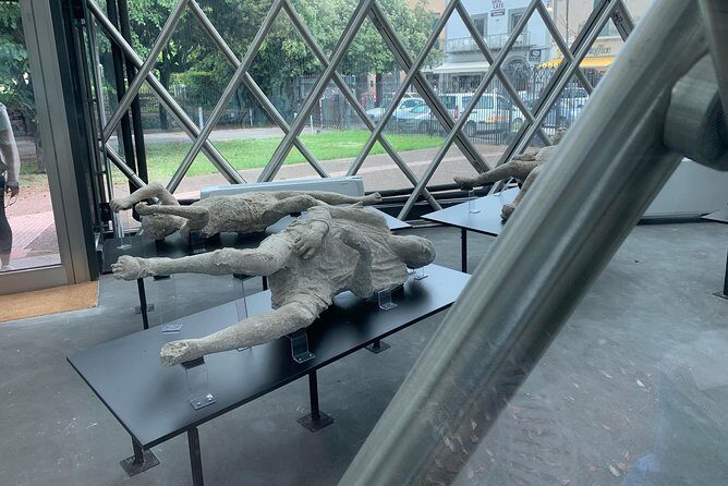 PAESTUM and POMPEI - Pompeii: walking the site and seeing the body casts