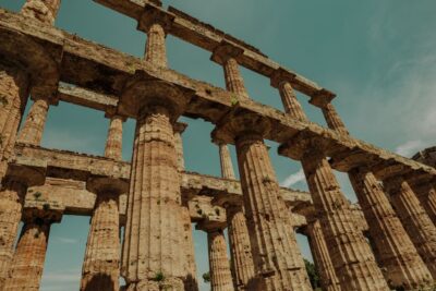Paestum: Small-Group Tour with an Archaeologist and Tickets - What an archaeologist guide adds at Paestum