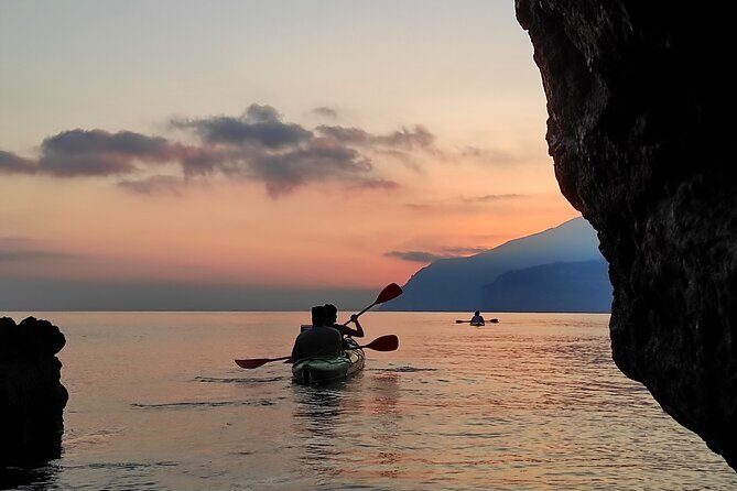Panoramic Sorrento Kayaking Experience with Swimming & More - Hidden coves and photo pauses: where the scenery actually becomes personal