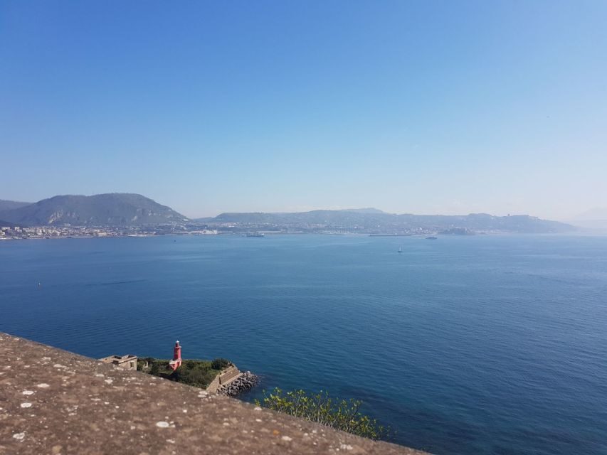 Phlegraean Fields: Cuma Baia and Pozzuoli private excursion - Pozzuoli’s Roman market and the Macellum of Serapis