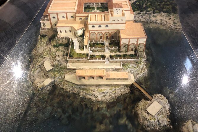 Piano di Sorrento Walking Tour with a Local - Villa Lauro: a quick hit of neoclassical elegance