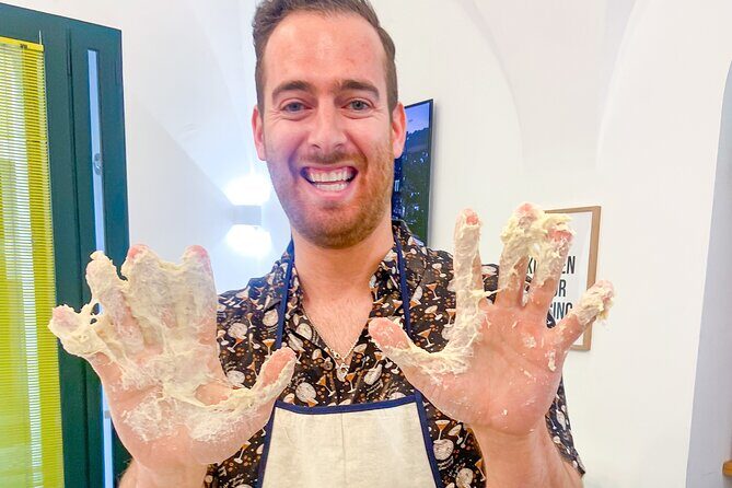 Pizza Class in Sorrento - Toppings: dressing your pizza with typical and seasonal ingredients