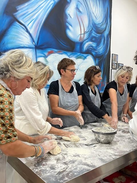 Pizza-Making Workshop by night with glass of wine - Price and value: is $49 worth it?