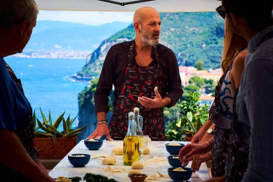 Pizza pasta e sorrento traditional cuisine 100% hands on - Entering the terrace kitchen: historic setting, sea air, and your first steps