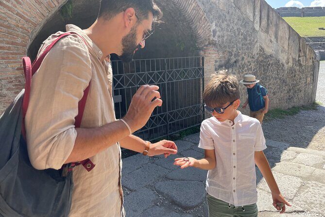 Pompei Adventure: A Tailored Tour for Families with Kids! - A family-sized Pompeii route built for short attention spans