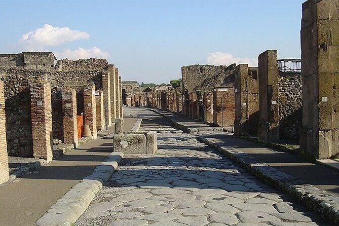 Pompei Archaeological Park Skip The Line ticket With audio Guide - What the audio guide is actually good for