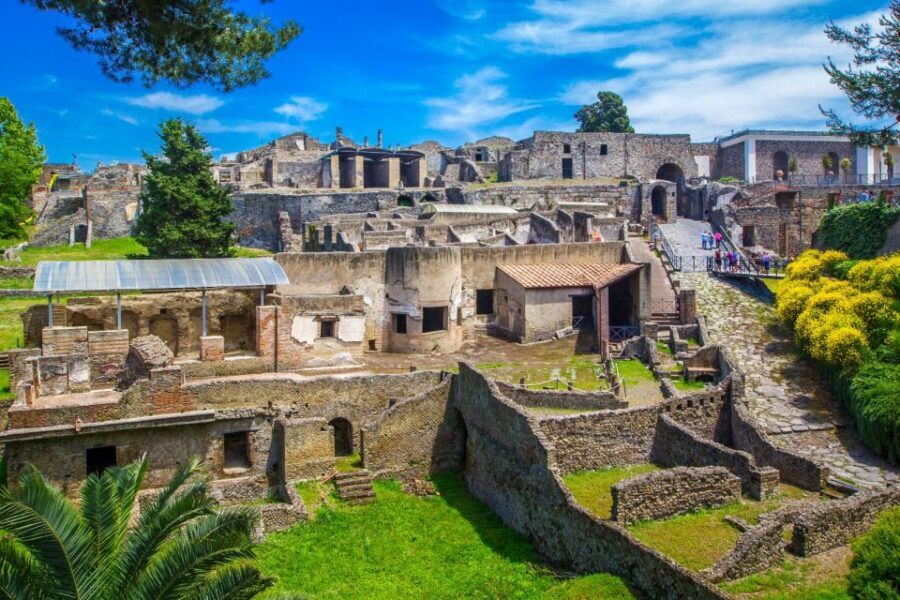 Pompei tickets and Audioguide in the office - Should You Book This Pompeii Audioguide Ticket?