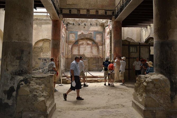Pompeii 2 h guided tour - Skip-the-line Priority Access - What you’ll see on the walk: Pompeii’s layout and the House of the Faun