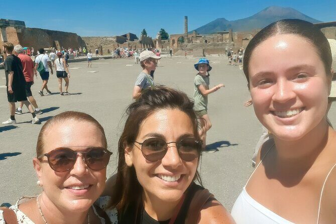 Pompeii 2 hours Private guided tour, A JOURNEY THROUGH THE TIME - Stop 1: Pompeii Archaeological Park streets, houses, baths, and the Forum