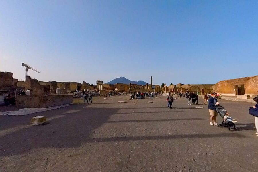 Pompeii: 2 Hours Skip the Line Visit with a Licensed Guide - The eruption story: why Pompeii feels so specific