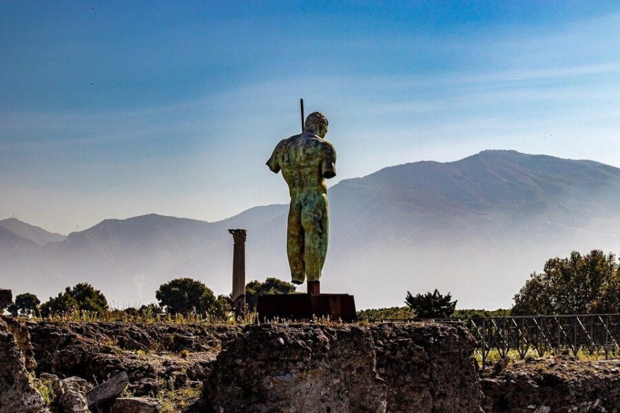 Pompeii: 2 Hours Skip the Line Visit with a Licensed Guide - Pacing, group size, and the value of headsets