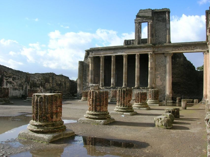 Pompeii 3-Hour Walking Tour - Villa of the Mysteries: Learning Pompeii Through a Single Big Scene