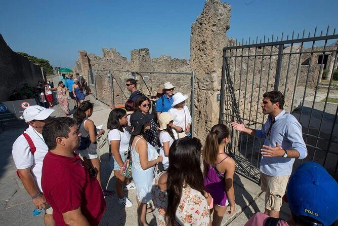 Pompeii 3 Hours Walking Tour Led by an Archaeologist - Granaries of the Forum: marble tables, fountain baths, and casts
