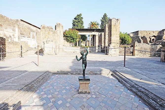 Pompeii & Amalfi Coast Tour from Naples or Sorrento - Pompeii highlights: gymnasium to theatres to Baths, then the House of Menander and the Forum