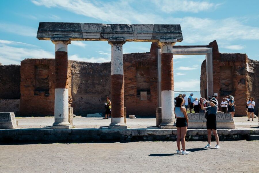 Pompeii, Amalfi, Ravello Day Tour with Private Transfer - Pompeii ruins in 2 hours: what you’ll actually get from the guided walk