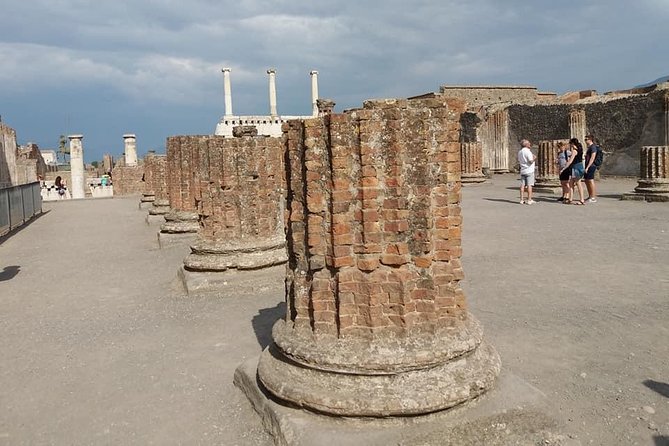 Pompeii Ancient City Walking Tour – Italian & English Guide - Day 2: Roman Catholic Sanctuary Visit, a Different Kind of Meaning