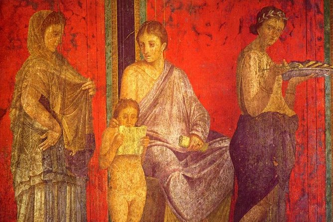 Pompeii and Herculaneum day trip - Herculaneum: Smaller Site, Better Preserved Feel