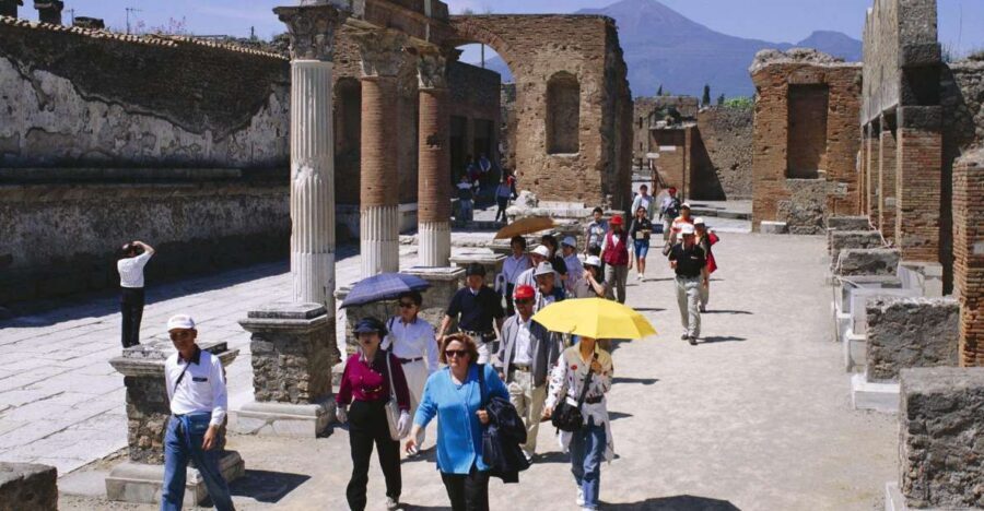 Pompeii and Herculaneum: Private Tour with Transportation - Pompeii’s western side: how the two-hour walk saves your sanity
