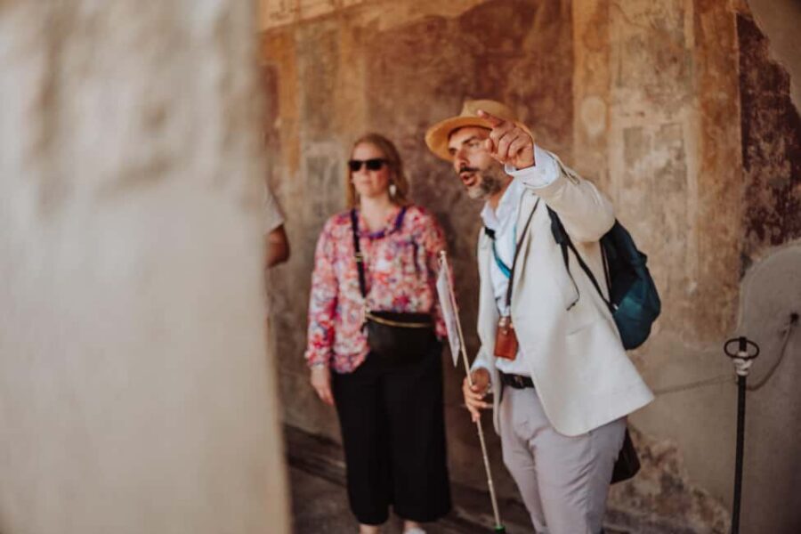 Pompeii and Oplontis: Small Group Tour with an Archaeologist - The Forum and public spaces: where the story clicks