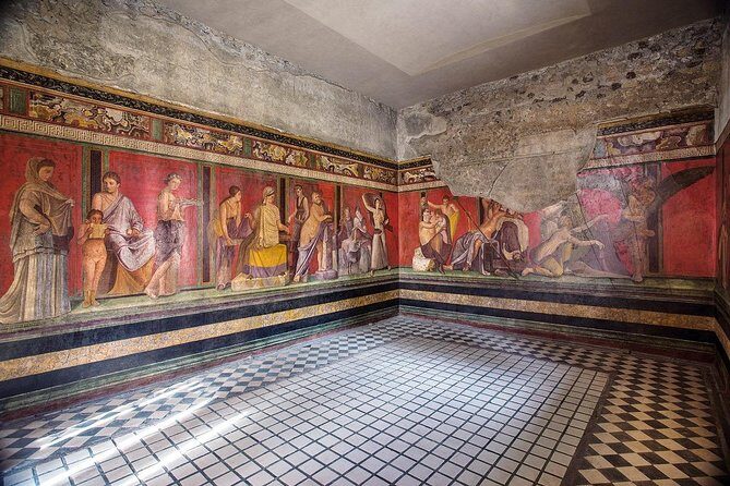 Pompeii and Vesuvius Day Trip from Naples with Skip The Line - Is this really a guided tour?