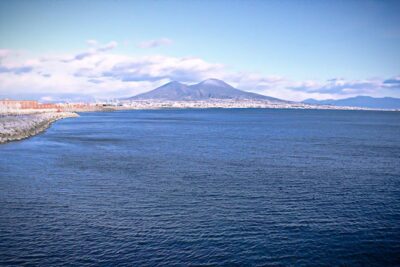Pompeii and Vesuvius from Naples. Private activity - Pompeii archaeological park with a licensed guide: what 2 hours can do
