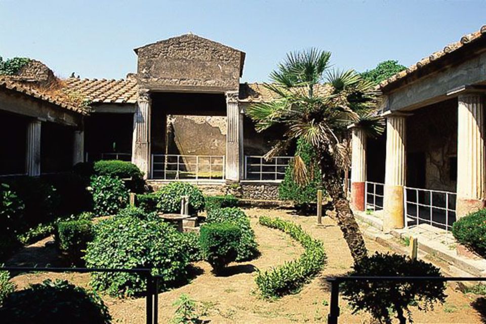 Pompeii and Vesuvius Full-Day Tour from Amalfi Coast - From Amalfi Coast roads to Pompeii’s main stage