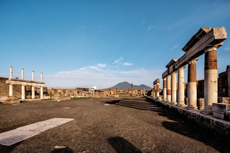 Pompeii and Vesuvius Full-Day Tour from Amalfi Coast - Getting in, getting around, and how drop-offs can affect you