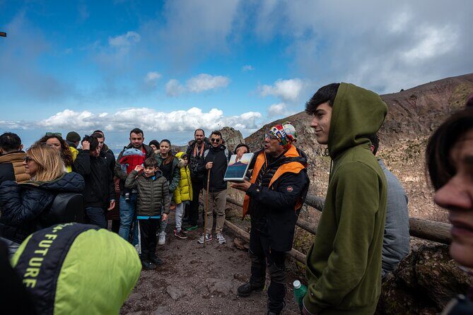 Pompeii and Vesuvius Small Group Tour from Sorrento with Pizza - Pompeii guided time: Forum, Thermopolis, Lupanare, and Stabian Baths