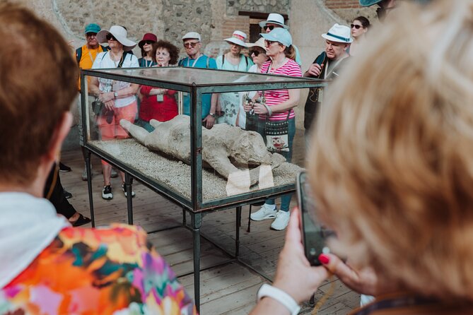 Pompeii Archaeological Small-Group tour for 15 people - What this tour does well in 2 hours
