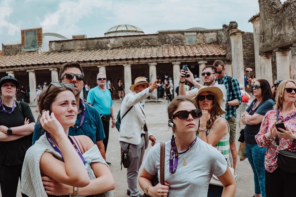 Pompeii: Entry Ticket and Guided Tour with an Archaeologist - The Lupanar and House of Menander: street life meets private elegance