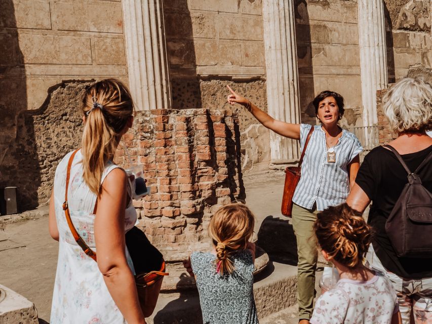 Pompeii: Entry Ticket and Guided Tour with an Archaeologist - The route also includes the stuff that makes Pompeii unforgettable