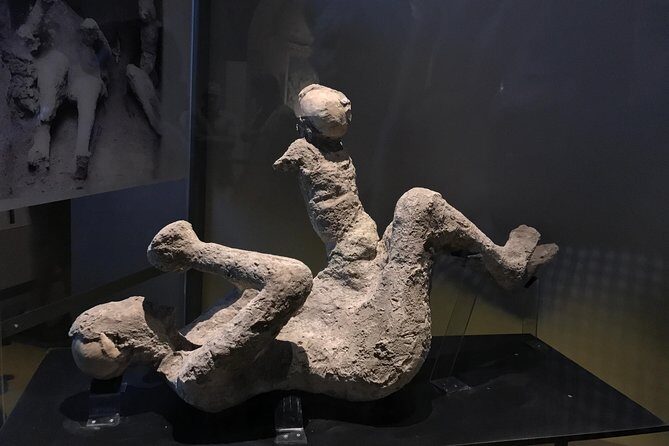 Pompeii Exclusive 2h Private Tour with your Archaeologist - Roman banquets and plaster casts: learning faces and routines, not just walls